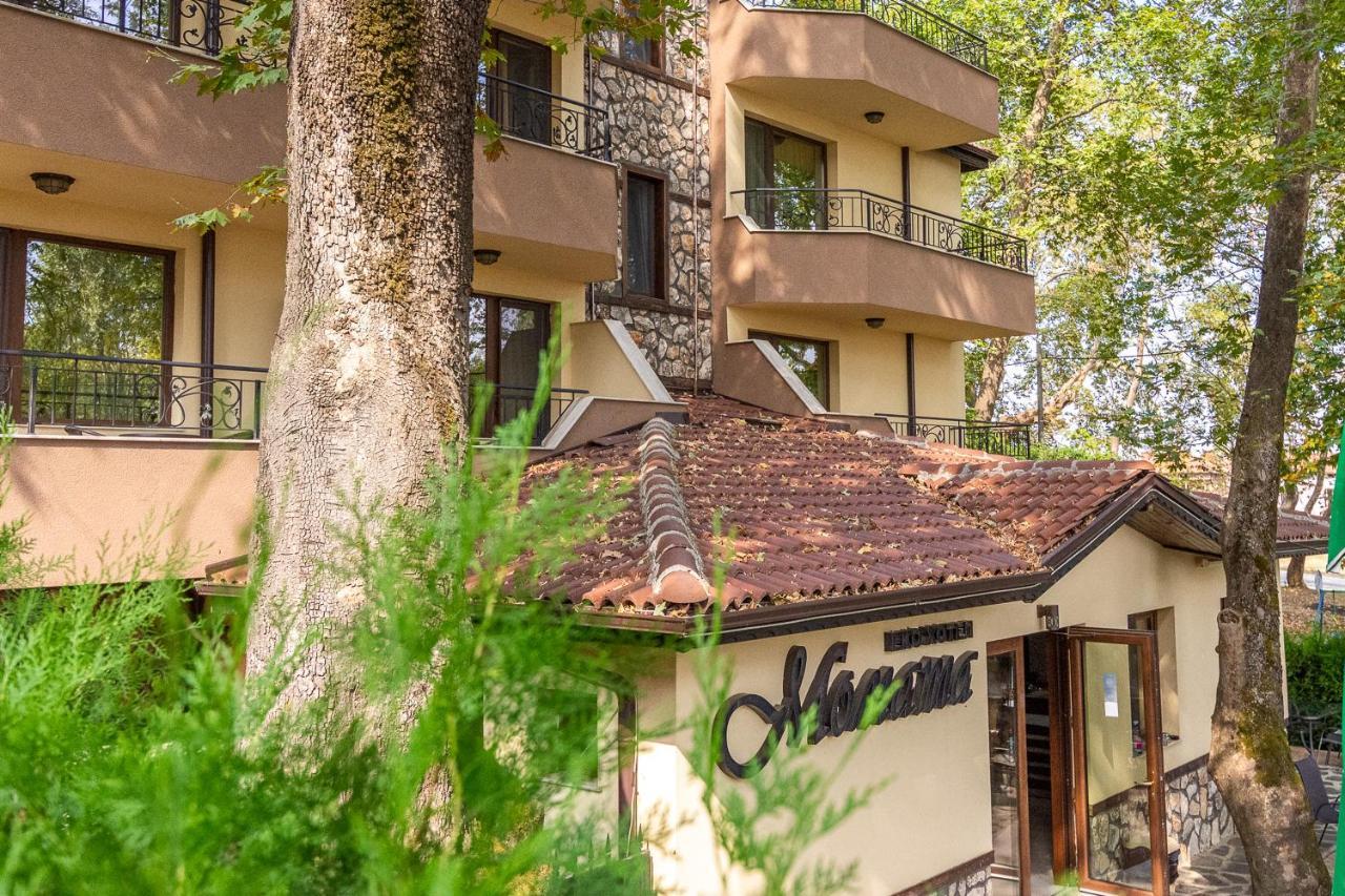 Eco Hotel Momata Kolarovo Kültér fotó