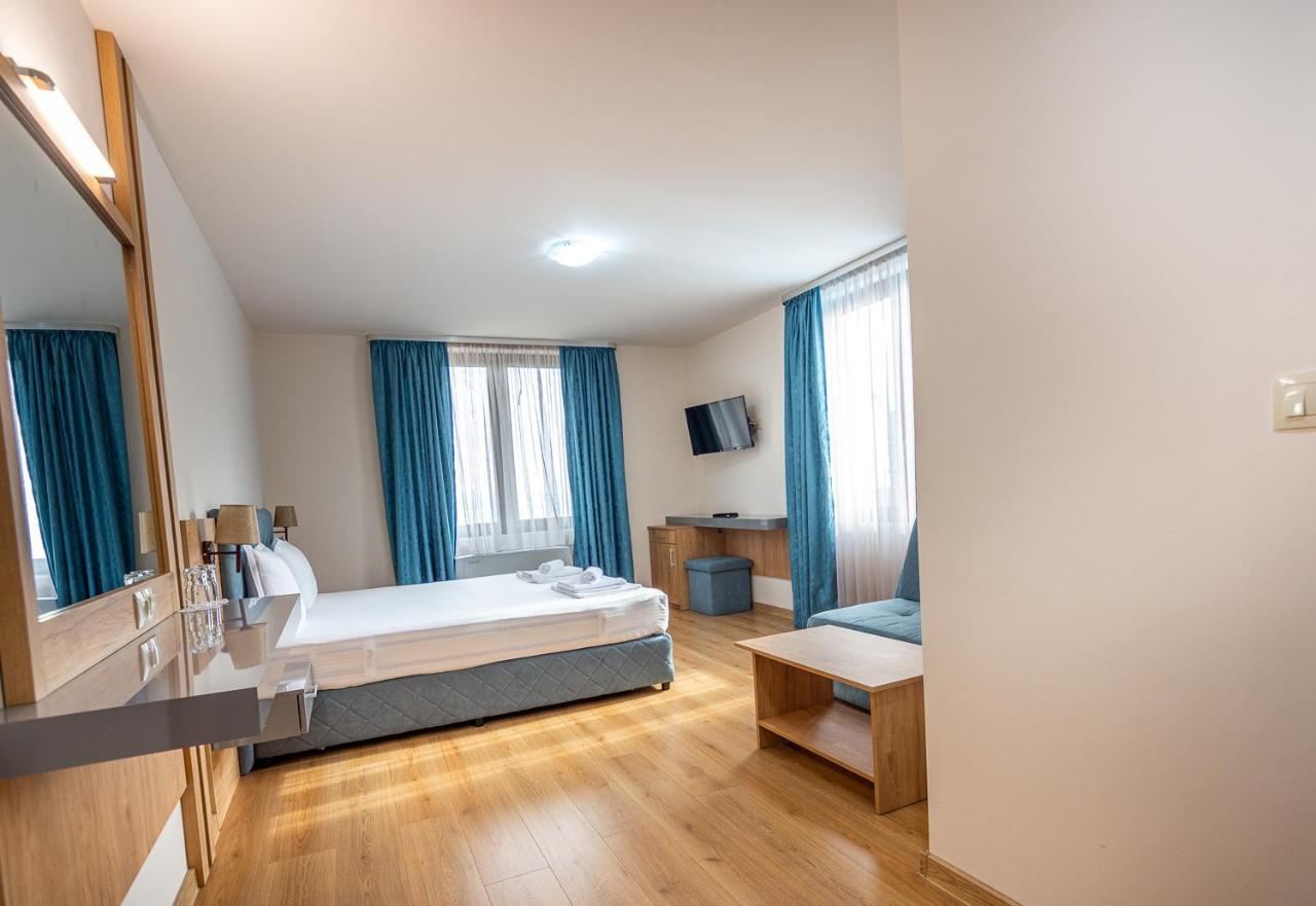 Eco Hotel Momata Kolarovo Kültér fotó