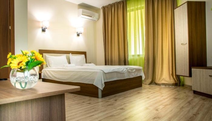 Eco Hotel Momata Kolarovo Kültér fotó